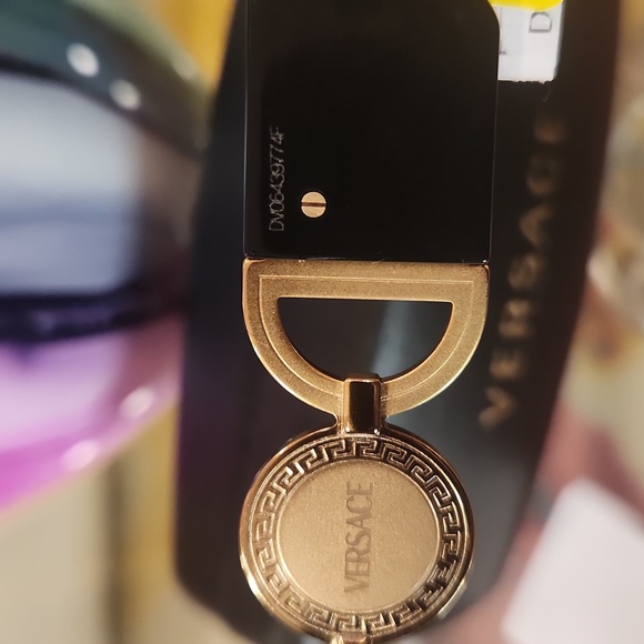 Versace Sunglasses - Picture 5 of 8